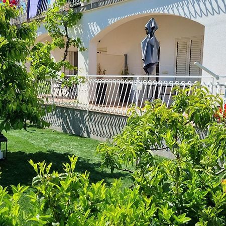 Luxa 5 Min Old Town, 10 Min Airport Lägenhet Trogir Exteriör bild